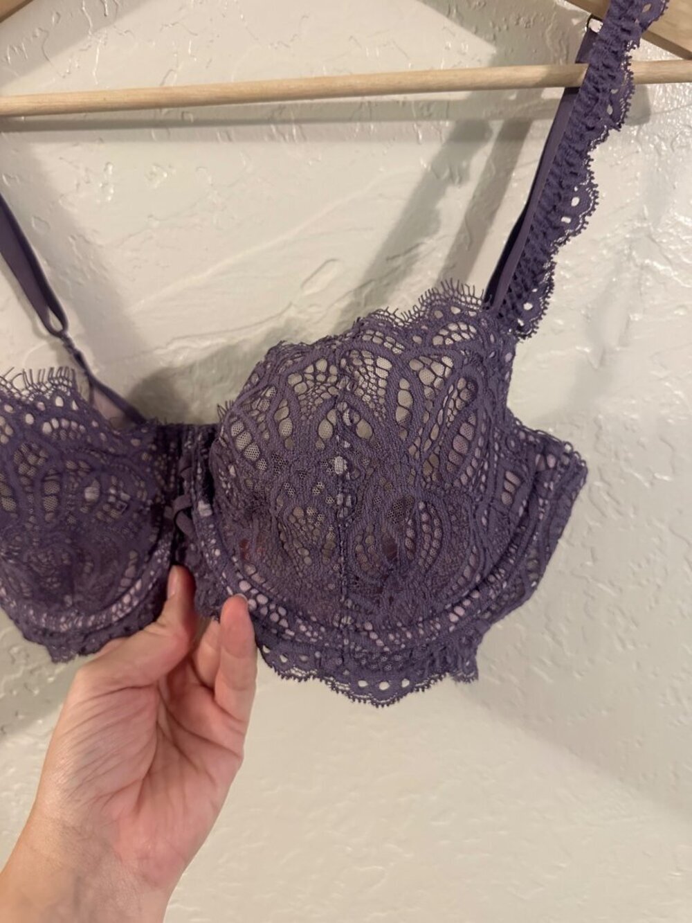 Victoria’s Secret Dream Angels Purple Lacy Push Up Without Padding Bra - Picture 3 of 8